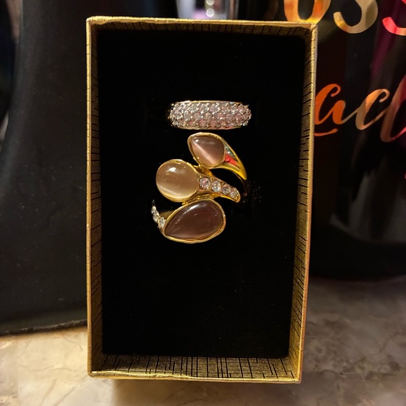 Two Ring Bundle - Picture 7 of 8